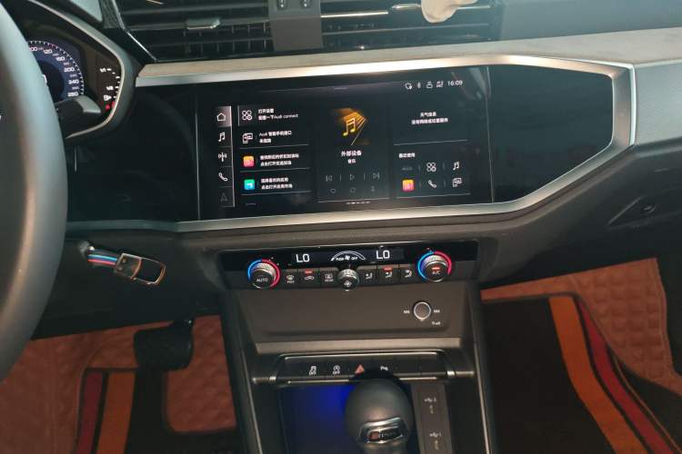 Used Audi Q3 2024 35 TFSI Ambition Dynamic Edition
