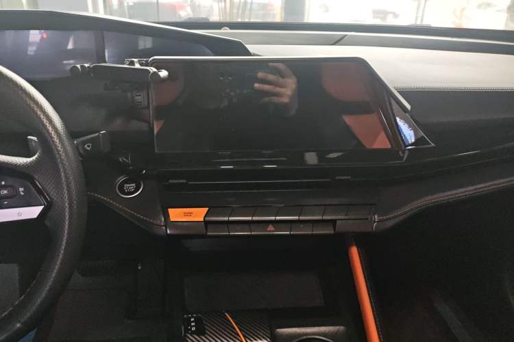 Used CHANGAN UNI-V 2022 1.5T Prestige Version
