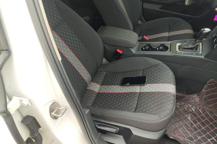 Used Volkswagen Lamando 2021 230TSI DSG Fashion Edition Right Front Seat