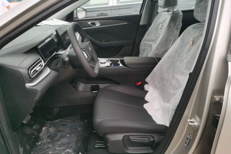 Used Geely Galaxy Stellar 6 2026 Model 125km Free-Style Edition Left Front Seat