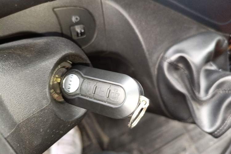 Used Iveco Eurocargo 2021 2.0T Manual Super Rui Long Wheelbase Short Overhang High Roof Side-Sliding Door F1A
