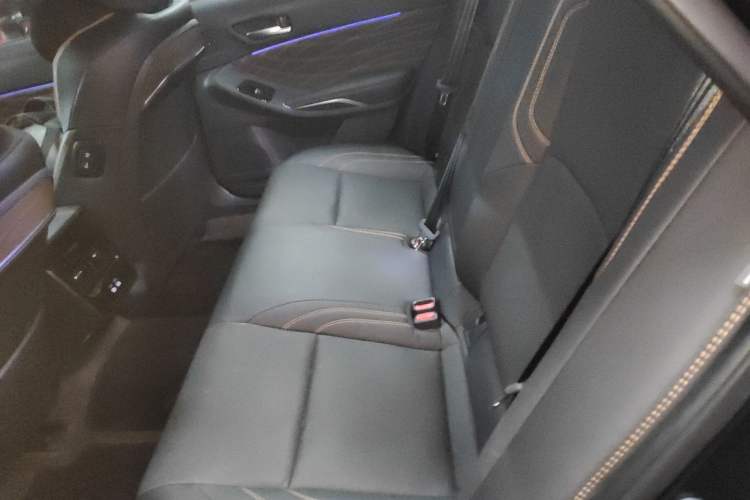 Used Toyota Avalon 2024 Dual-Motor 2.0L Premium Edition