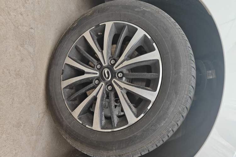 Used GAC Trumpchi M8 2021 Lingxiu Series 390T Deluxe Edition Right Front Wheel Hub