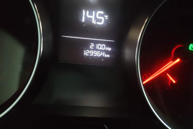 Used Volkswagen Golf 2016 1.6L Automatic Fashion Model
