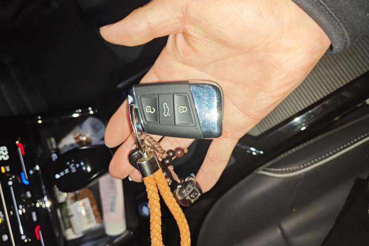 Used Volkswagen Passat 2023 330TSI Luxury Edition
