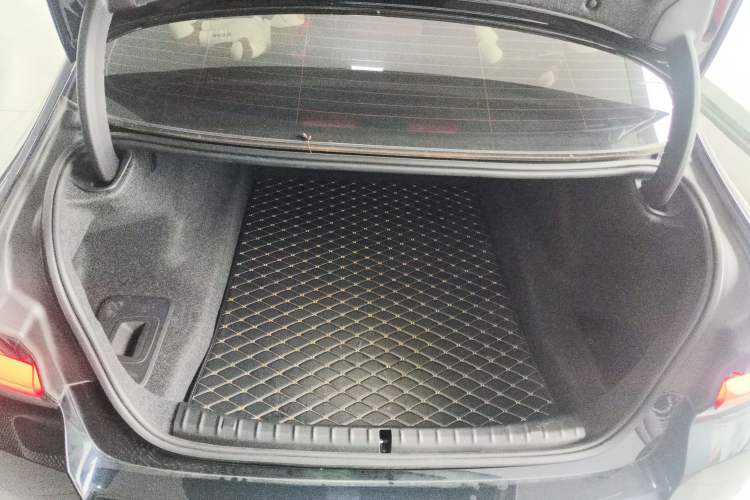 Used BMW 5 Series 2023 530Li Leading Model M Sport Package
