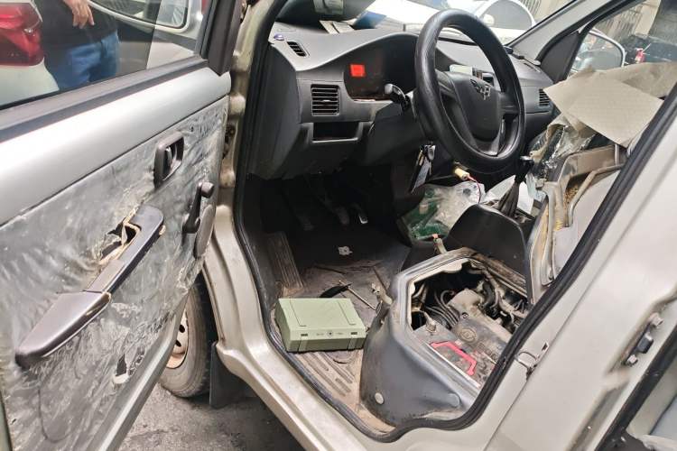 Used Wuling Rongguang 2011 1.2L Base Version