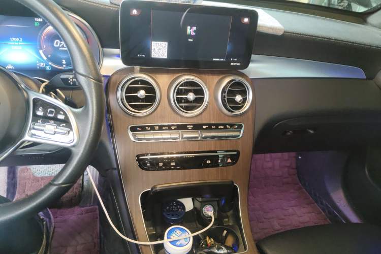 Used Mercedes-Benz GLC 2020 Facelift GLC 300 L 4MATIC Dynamic Edition Audio And AC Panel