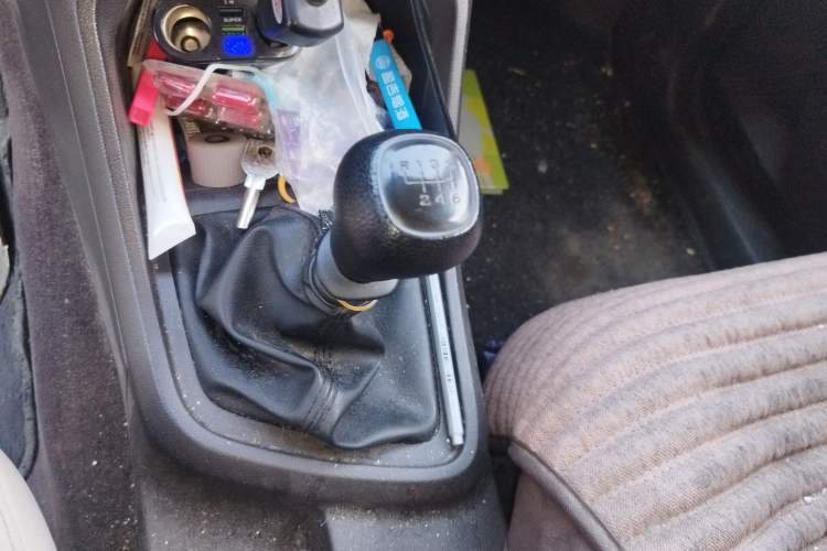 Used Wuling Hongguang V 2022 1.5L Jingqu Version Hydraulic Power Steering LAR