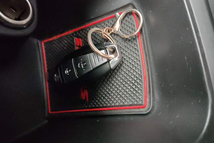 Used Suzuki S-Cross 2014 1.6L CVT Two-Wheel Drive Elite Version Vehicle Key