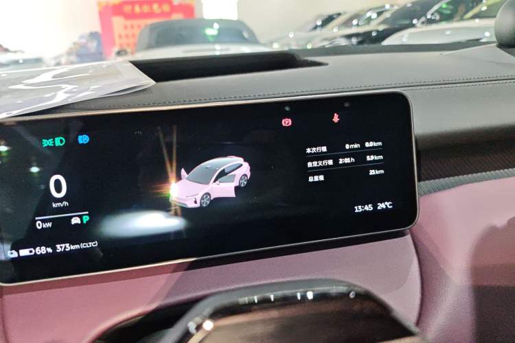 Used Nio ET5T 2025 75 kWh Touring Instrument Cluster