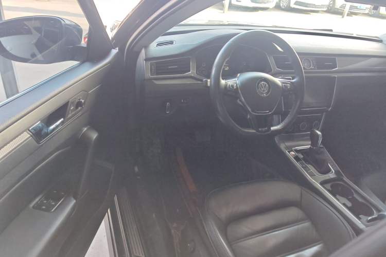 Used Volkswagen Passat 2017 330TSI DSG Luxury Edition