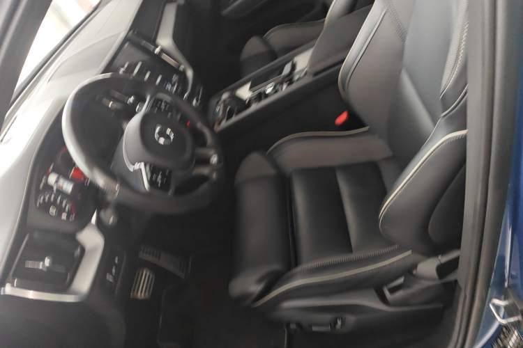 Used Volvo XC60 New Energy 2020 T8 eDrive Hybrid – Smart & Sporty Edition