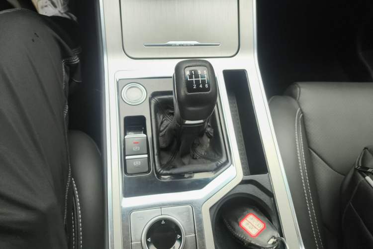 Used JETOUR X70 Coupe 2020 1.5T Manual Cool 6-Seater Gear Lever