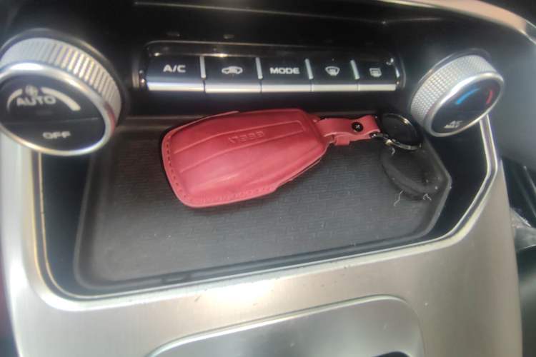 Used Geely Auto Coolray 2020 PRO 260T DCT Light Knight BSG
