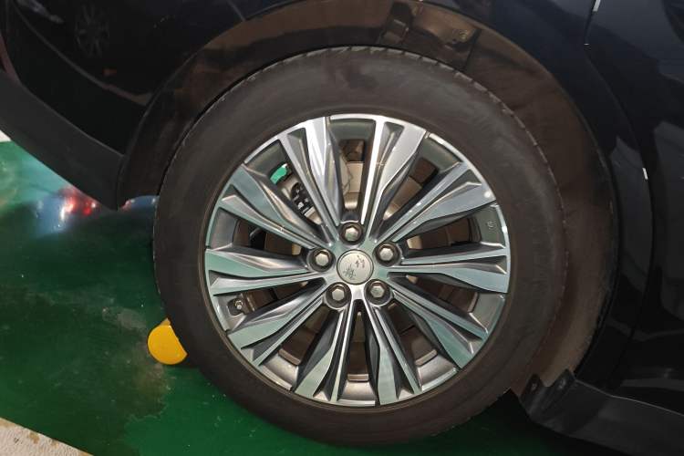 Used Hongqi E-QM5 2024 500km Range Edition