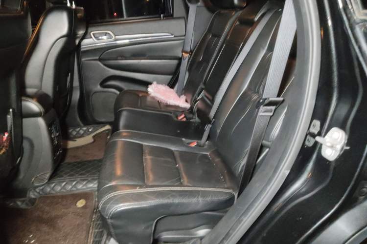 Used Jeep Grand Cherokee 2014 3.0L Comfort Navigation Edition
