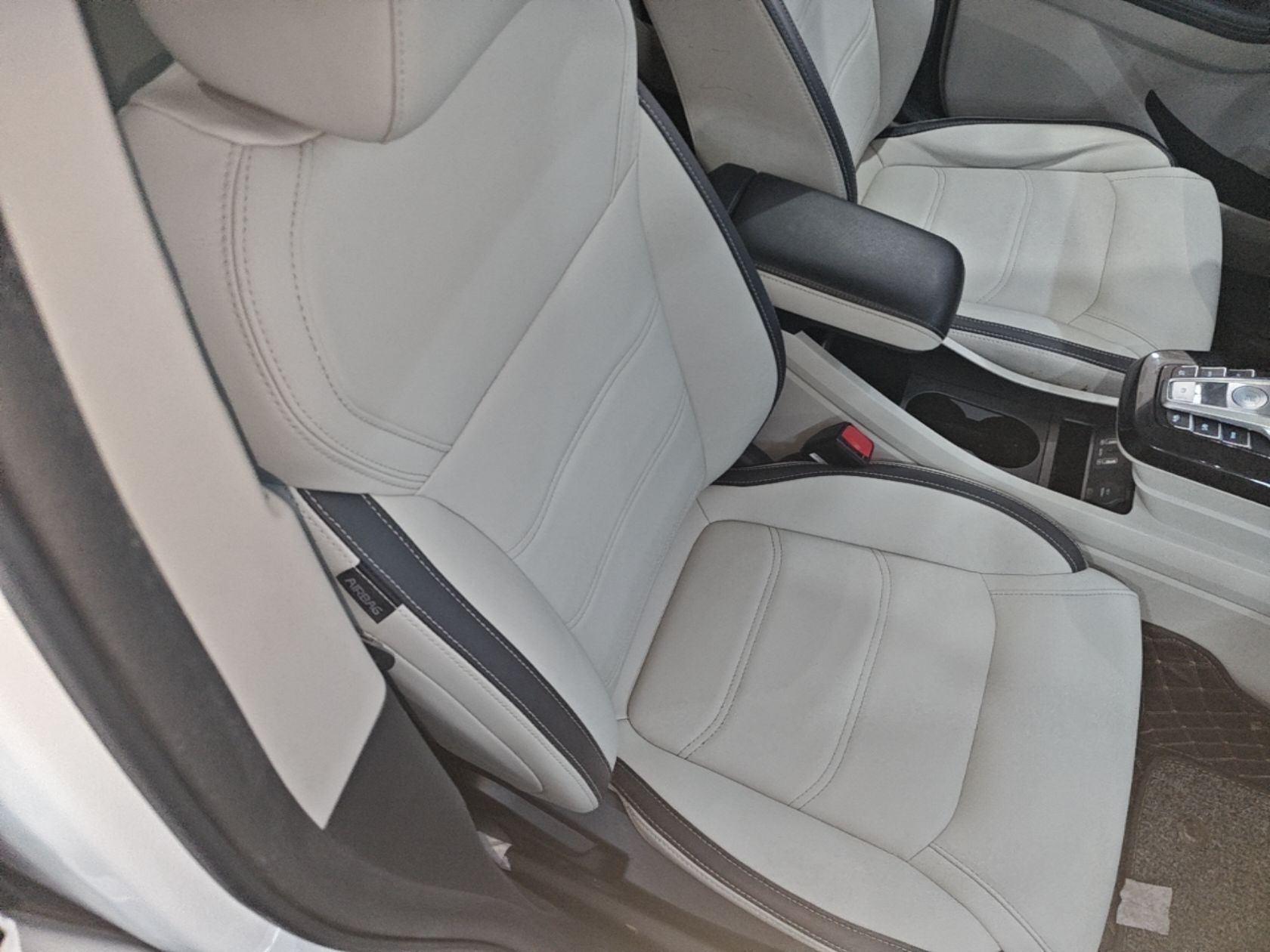 BYD Yuan Pro 2021 401 km Deluxe Version — снимка 19