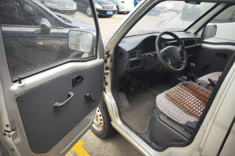 Used Wuling Zhiguang 2020 1.2L Practical Model China VI LSI