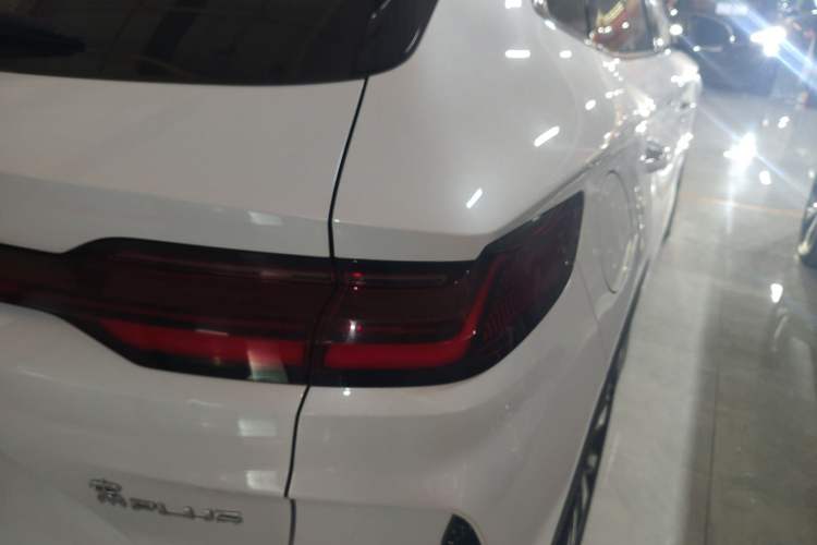 Used BYD Song PLUS New Energy 2023 Champion Edition DM-i 110KM Flagship PLUS Right Rear Taillight