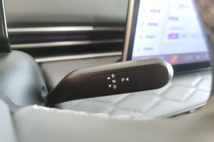 Used Dongfeng NAMMI 01 2024 430 Max
