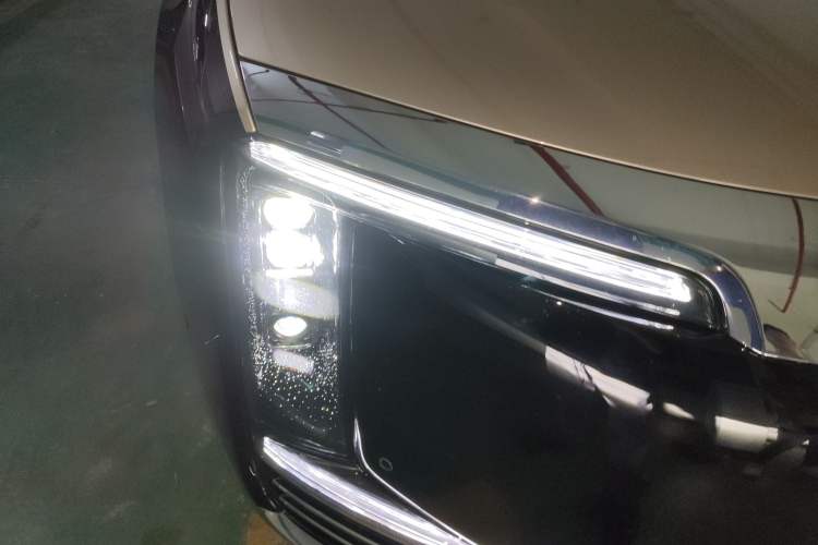 Used Hima S800 2025 Model, Range-Extended Starlight Premium Edition, 5 Seats