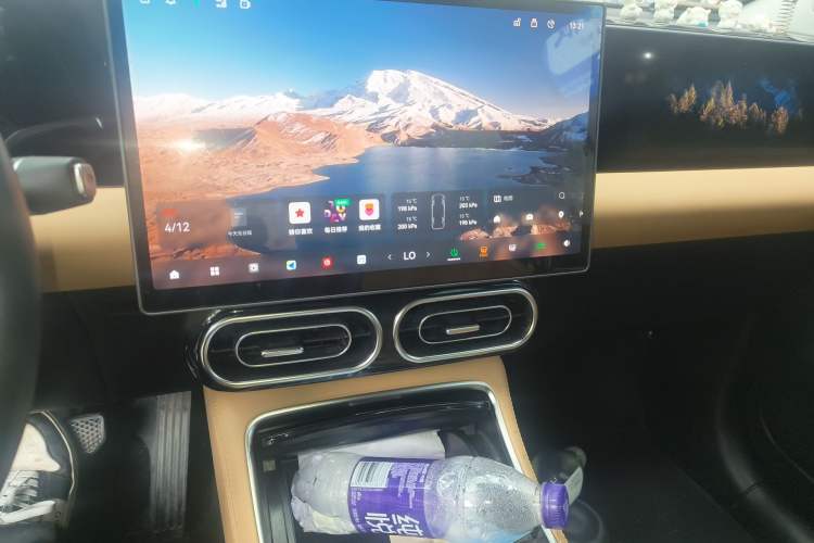 Used Leapmotor C11 2024 Pure Electric 515 Smart Edition Audio And AC Panel