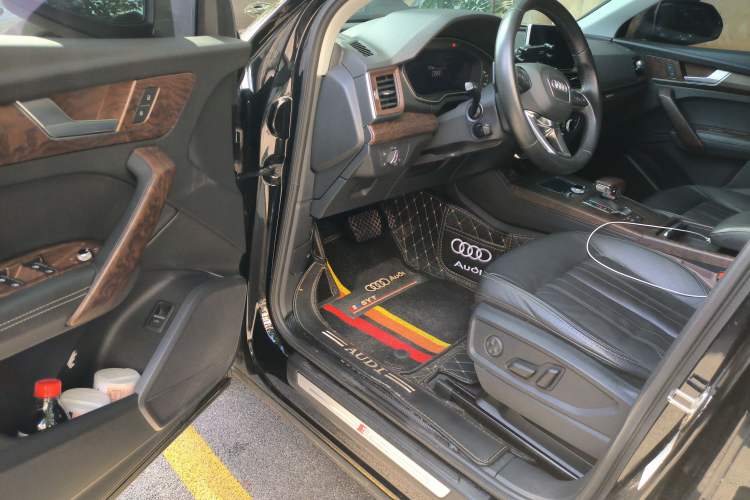 Used Audi Q5L 2020 Updated 40 TFSI Prestige Fashion Edition
