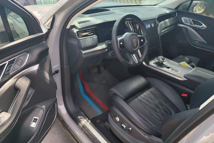 Used Hongqi HS7 PHEV 2024 2.0T PHEV Four-Wheel Drive Flagship Edition 6 Seats
