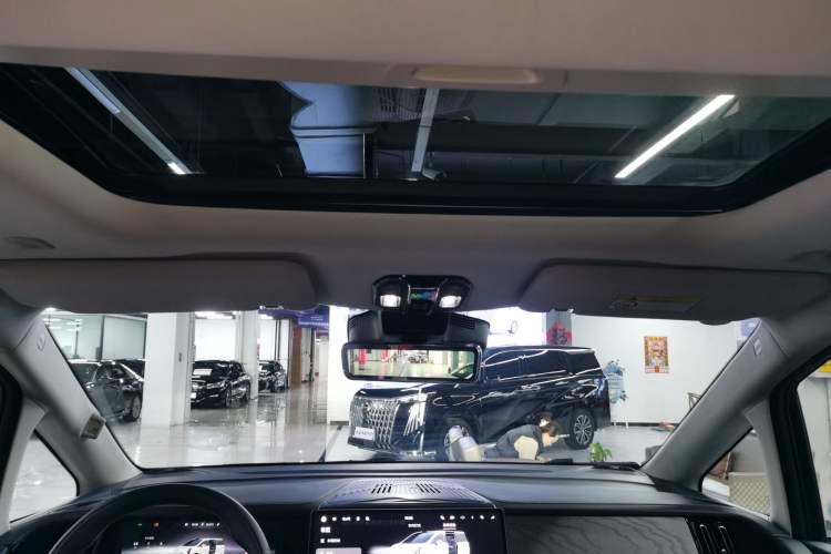 Used GAC Trumpchi Xiangwang M8 2025 Kunkun Series Ultra First-Class Cabin