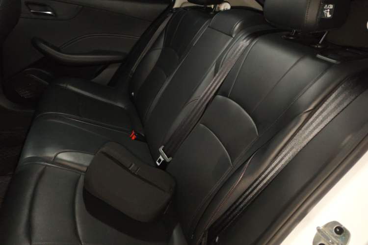 Used Roewe i5 2023 1.5L CVT Luxury Edition Left Rear Seat