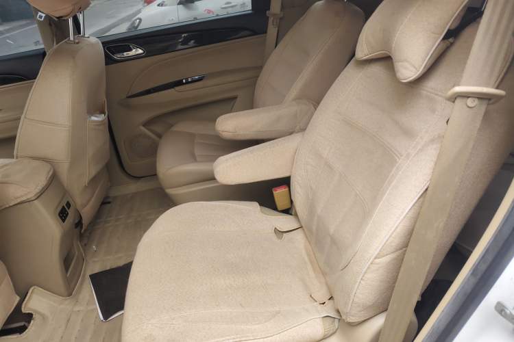 Used Baojun 730 2016 1.5L Manual Comfort Version 7 Seats China V Emission Standard
