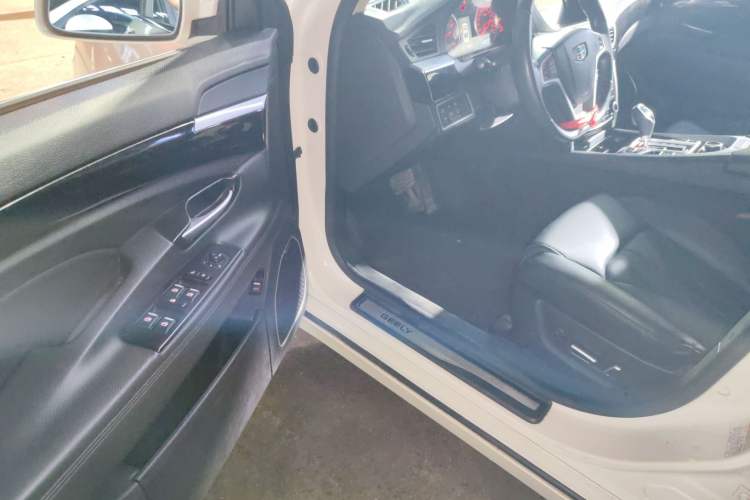 Used Geely Auto Emgrand GT 2016 2.4L Zunya Model