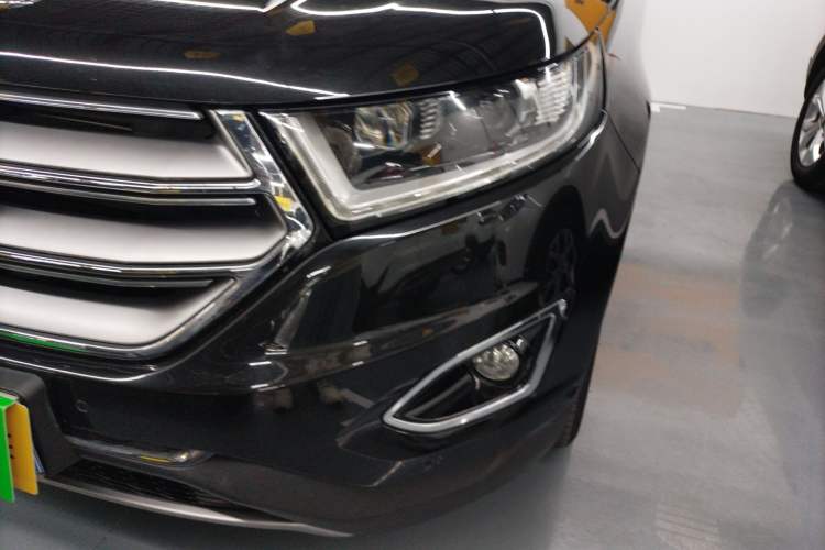 Used Ford Edge 2015 2.0T GTDi Four-Wheel Drive Prestige Model