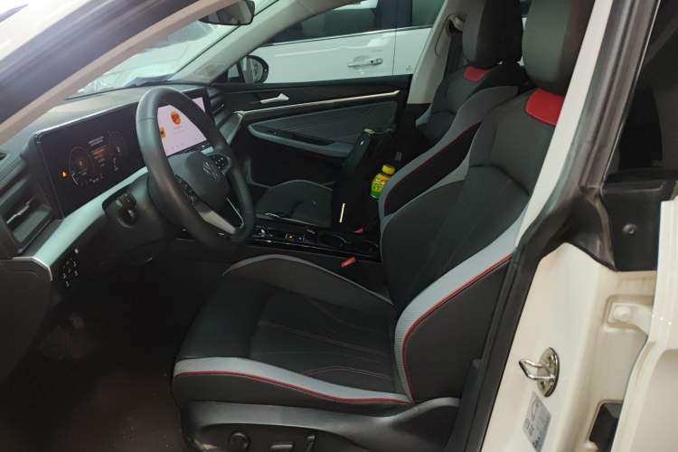 Used Volkswagen Lamando 2024 Lavida L 280TSI DSG Spicy Edition
