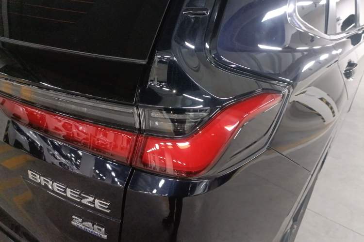 Used Honda Breeze 2023 240TURBO Two-Wheel-Drive Luxury Edition 5 Seats