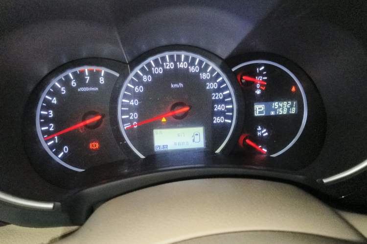 Used Nissan Quest 2013 3.5L SL Instrument Cluster