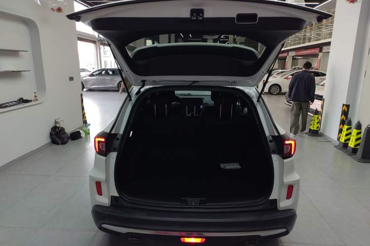 Used Honda XR-V 2021 220TURBO CVT Comfort Version Trunk