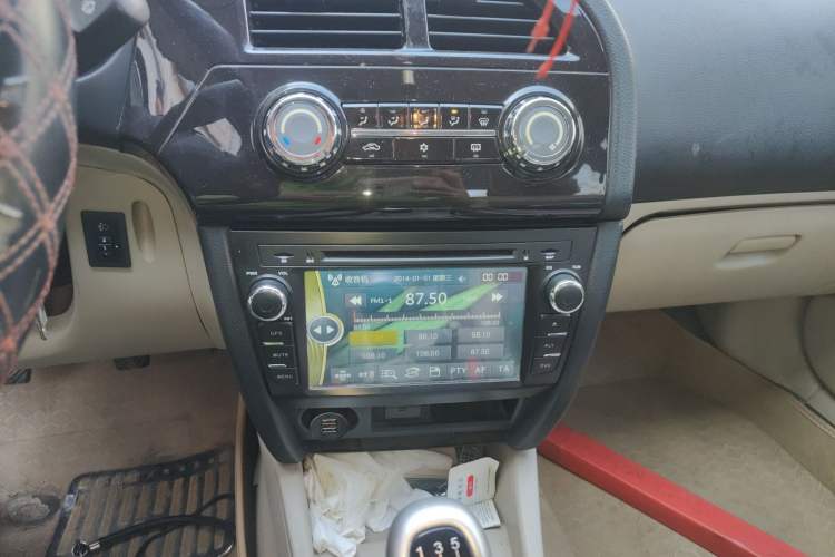 Used Soueast V3 Lingyue 2014 1.5L Manual Entry-Level Version Audio And AC Panel