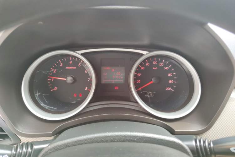 Used Wuling Hongguang 2021 1.5L Revised S Standard Version Hydraulic-Power-Assisted LAR Instrument Cluster