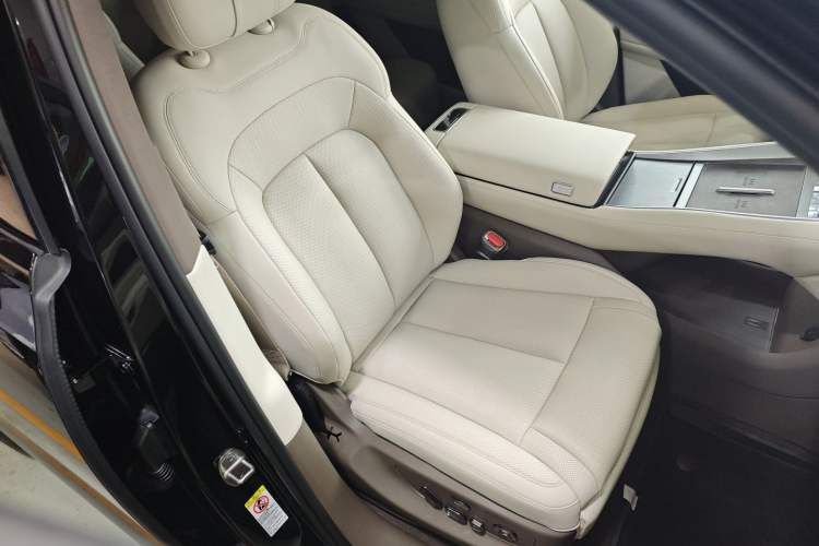 Used Denza N8L 2025 Model Flagship Model