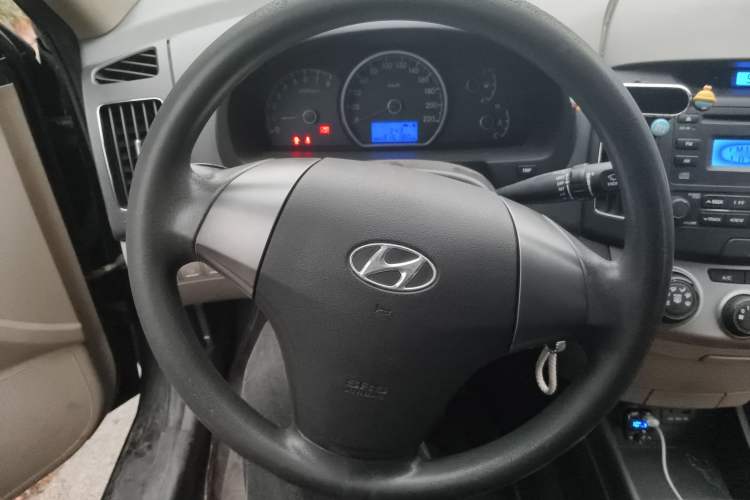 Used Hyundai Celesta 2011 1.6L Manual Luxury Model
