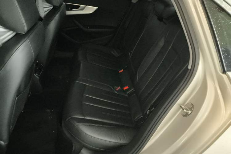 Used Audi A4L 2018 30th Anniversary Edition 40 TFSI Fashion Model