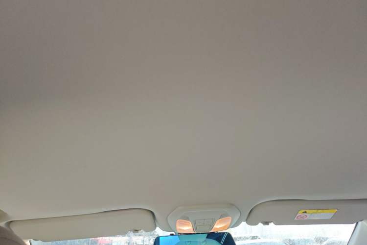 Used SAIC MAXUS Dajia 5 2022 430 km Elite Version 7-Seater