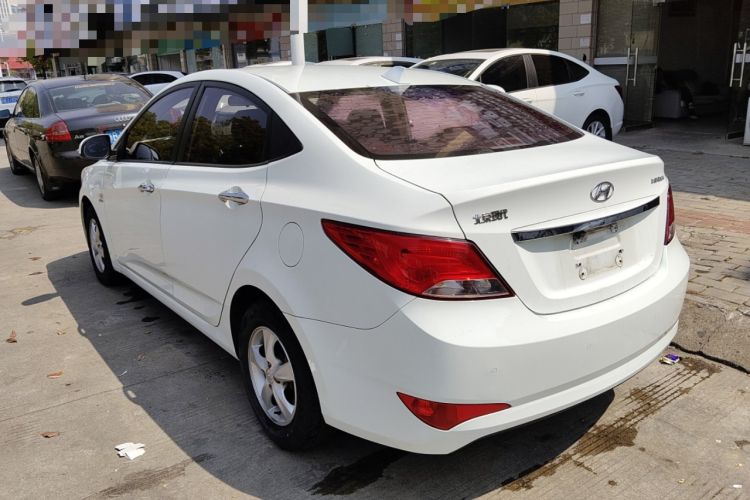 Used Hyundai Verna (older generation) 2014 1.4L Automatic Leading-Edge GLX