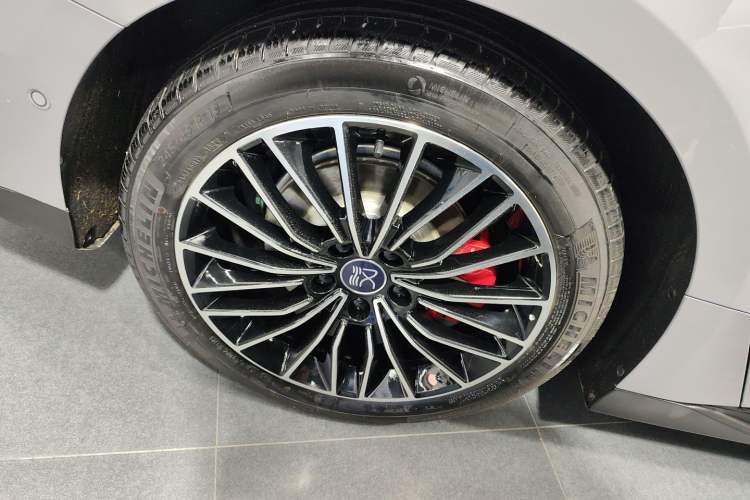 Used BYD Han 2025 EV Intelligent Driving Edition 701KM LiDAR Flagship Model