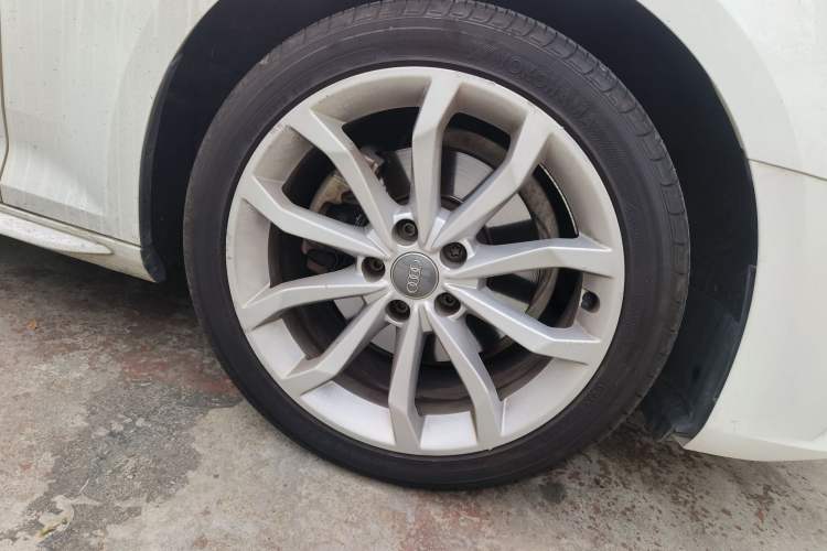 Used Audi A4L 2018 30th Anniversary Edition 40 TFSI Fashion Model