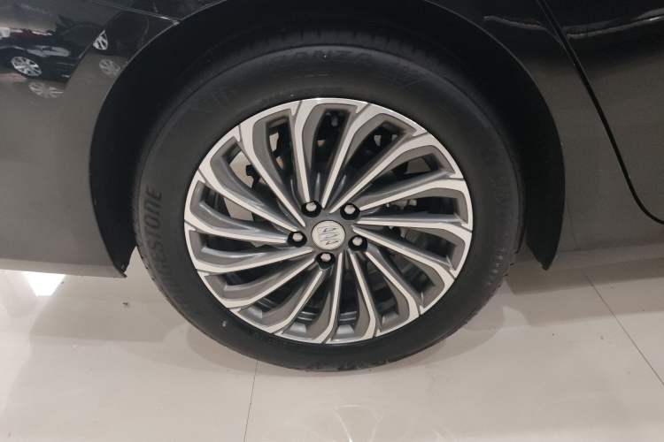 Used Buick LaCrosse 2023 28T Prestige Edition
