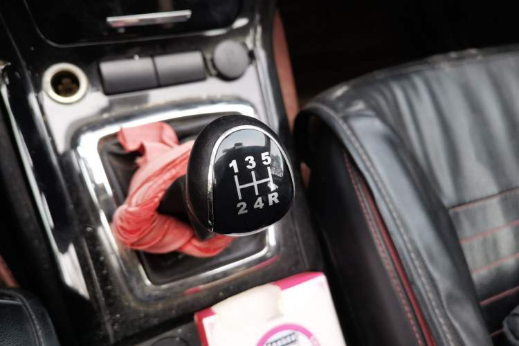 Used HYOSOW S3 2015 1.5L Luxury Model China V Standard
