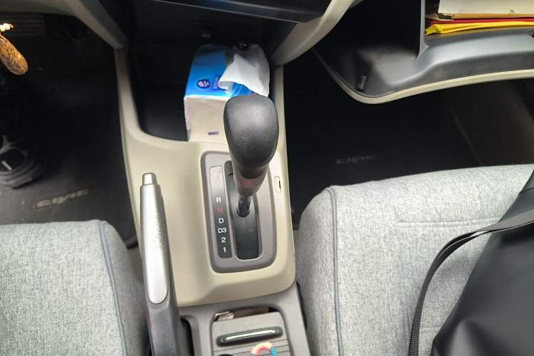Used Honda Civic 2012 1.8L automatic comfort version Gear Lever